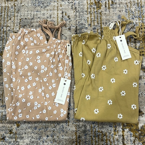 Quincy Mae Floral Jumpsuits - Picture 2 of 3